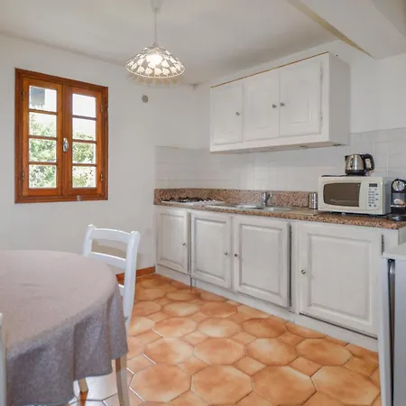 Cozy Apartment In Furiani With Wifi